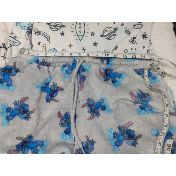 Women's Disney Lilo & Stitch Pajama Set XL White Gray - Picture 4 of 13